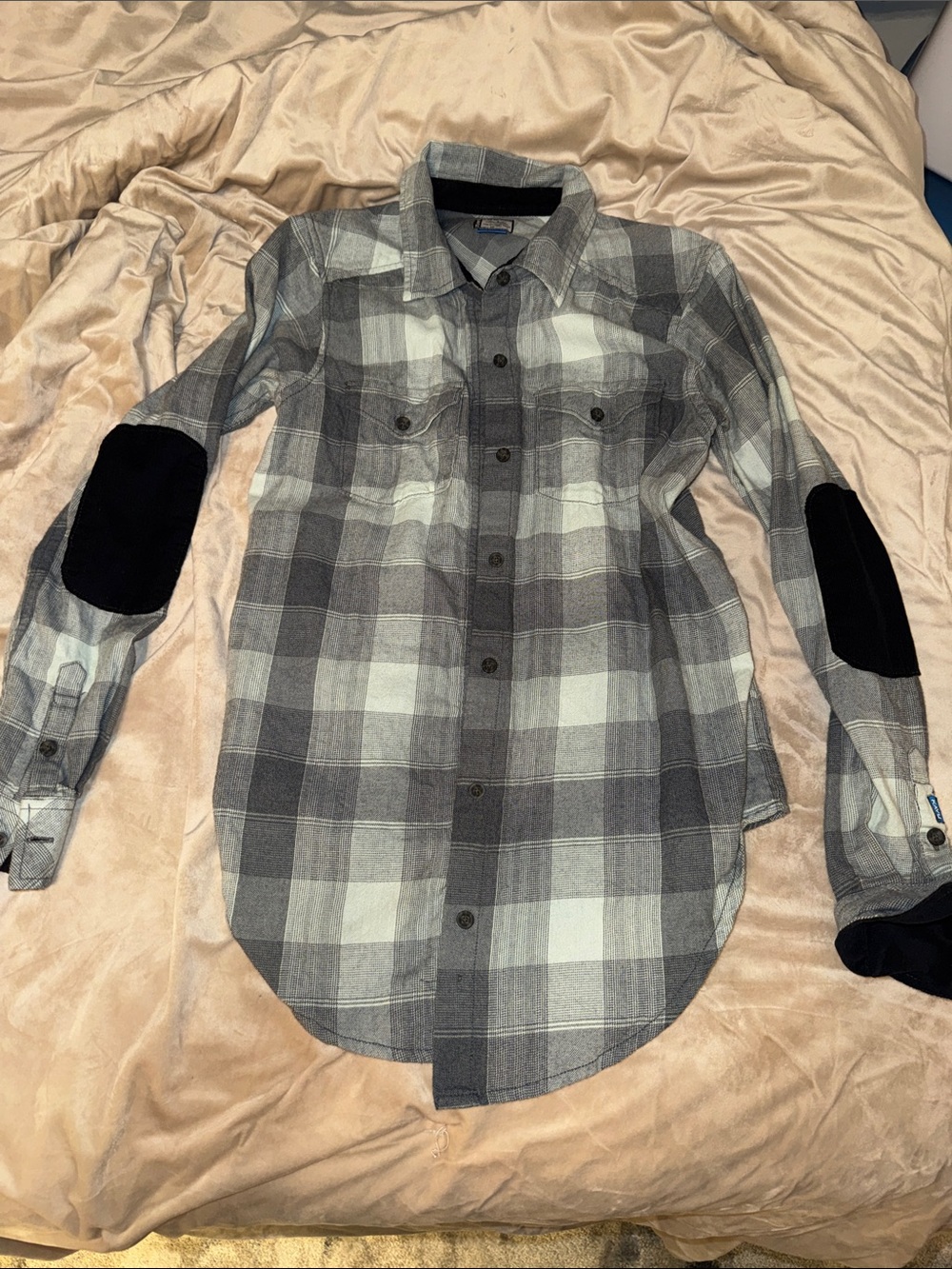 Kavu light blue/Gray Plaid Button-Up Shirt with Black Elbow Patches